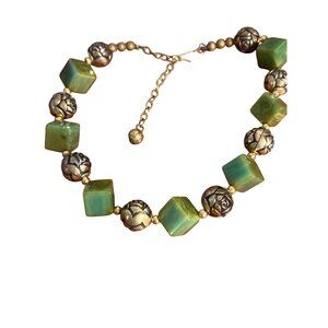 Vintage Bakelite Green Moss Square Bead Choker Collar Necklace Gold Tone Rose